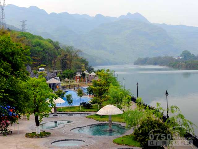 阳山龙凤温泉度假村